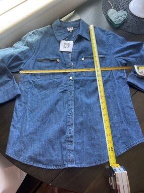 NWT Anne Klein Blue Denim Button-Down fitted  Shirt
